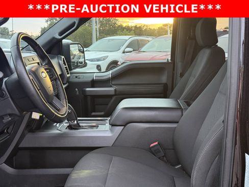 Used 2018 Ford F150 XLT w/ Equipment Group 302A Luxury image 19