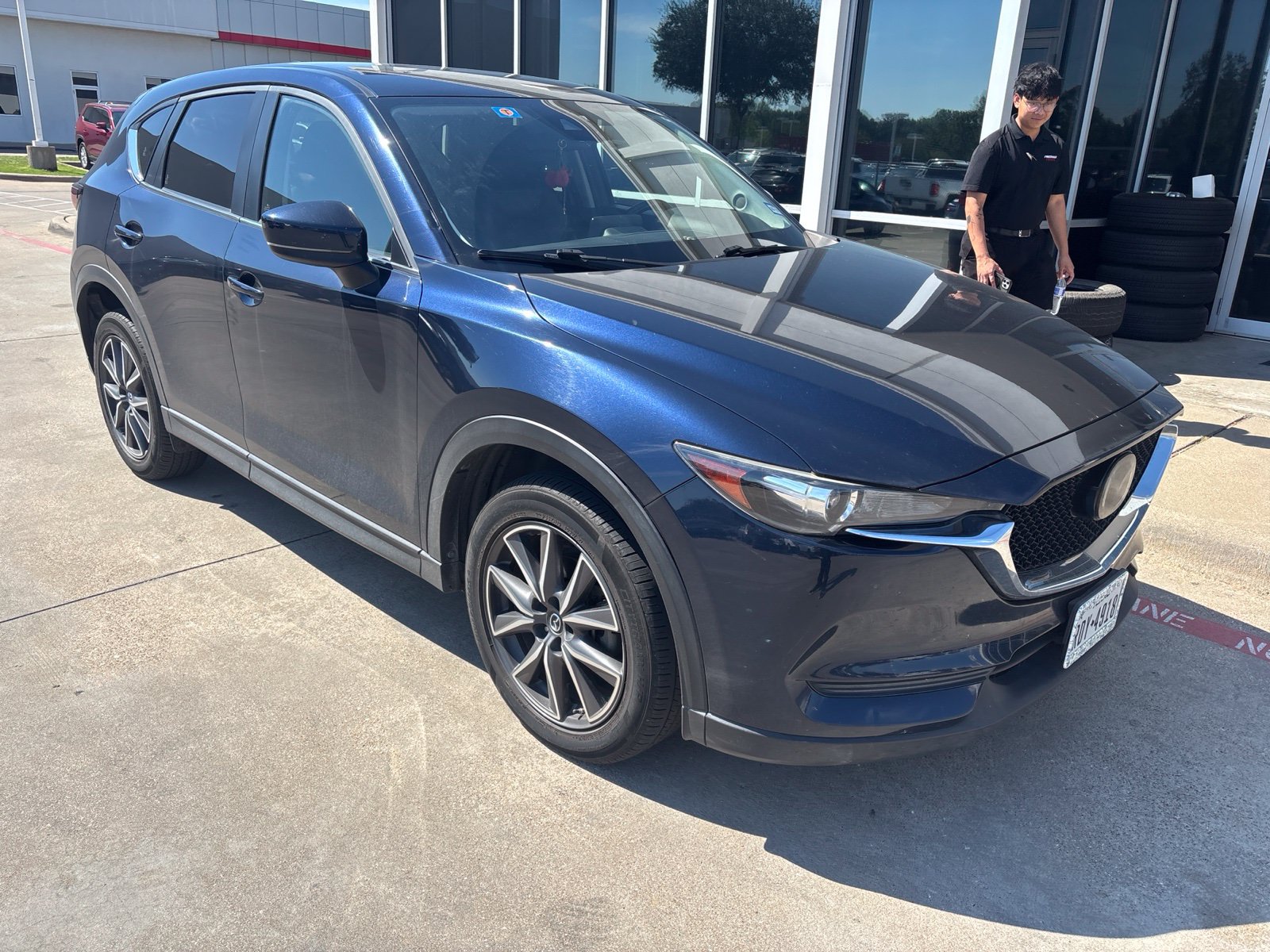 Used 2018 MAZDA CX-5 Touring FWD image 4
