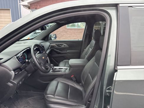 Used 2023 Chevrolet Traverse LT w/ LPO, Floor Liner Package image 10