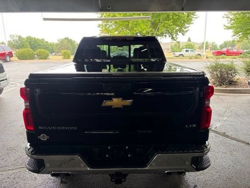 Used 2023 Chevrolet Silverado 1500 LTZ w/ Technology Package AWD/4WD image 11
