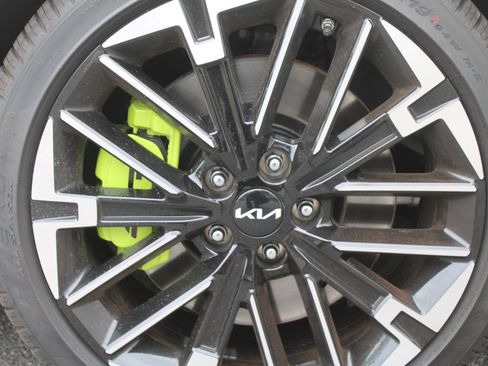 New 2026 Kia K5 GT FWD image 17