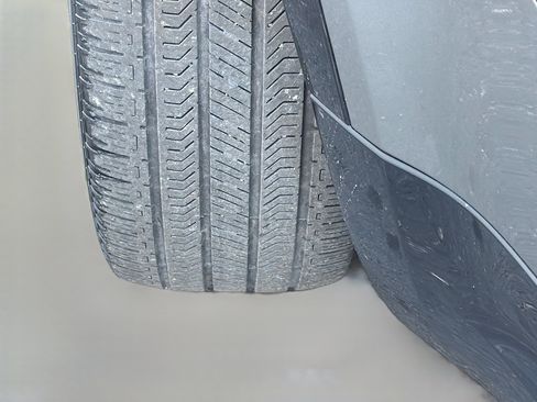 Used 2023 Land Rover Defender 130 X AWD/4WD image 43