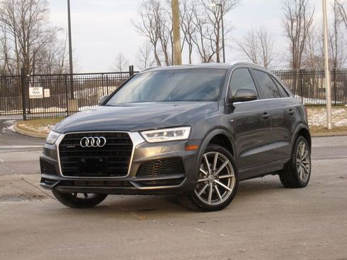 Used 2018 Audi Q3 2.0T Premium Plus w/ Premium Plus Package image 3