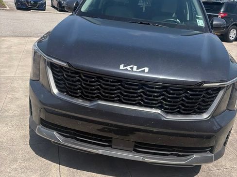 Used 2024 Kia Sorento EX FWD image 5