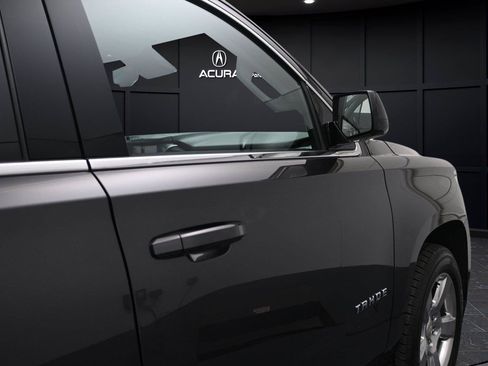 Used 2018 Chevrolet Tahoe LT AWD/4WD image 16