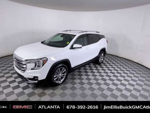 Used 2023 GMC Terrain SLT image 4