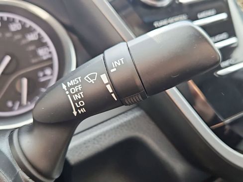 Used 2018 Toyota Camry LE FWD image 25