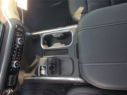 New 2026 GMC Sierra 1500 SLT w/ SLT Premium Package image 25