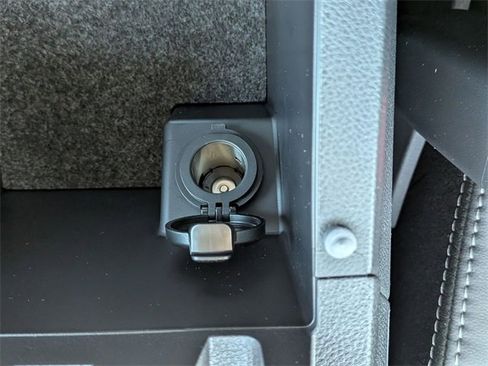 New 2025 Subaru Outback Limited image 21