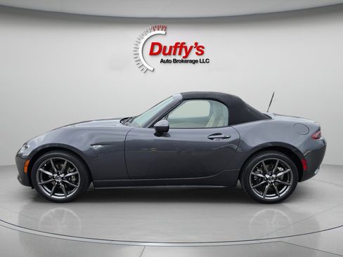 Used 2016 MAZDA MX-5 Miata Grand Touring RWD image 22