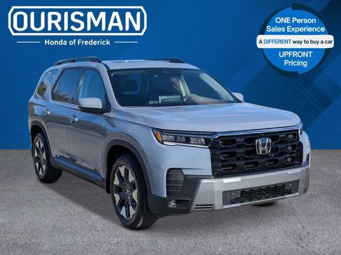 New 2026 Honda Pilot Touring image 1