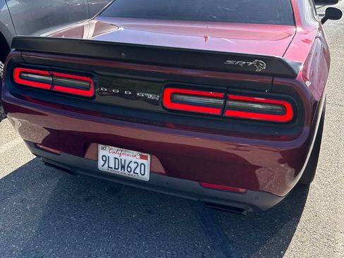 Used 2019 Dodge Challenger SRT Hellcat RWD image 11