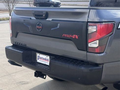 Used 2021 Nissan Titan PRO-4X w/ Off Road Protection Package image 6