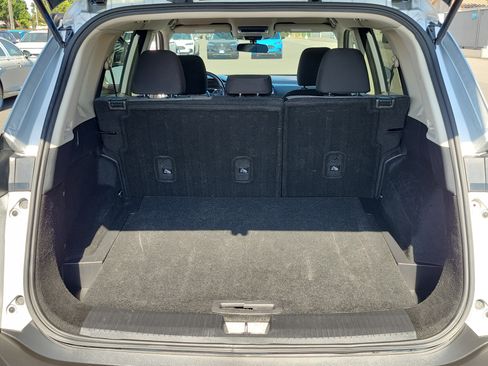 Used 2023 Nissan Rogue SV FWD image 24