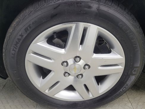 Used 2014 Chevrolet Impala LT w/ LT Sunroof Package image 31