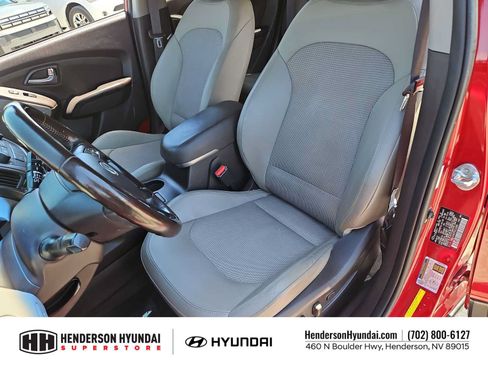 Used 2015 Hyundai Tucson SE FWD image 17
