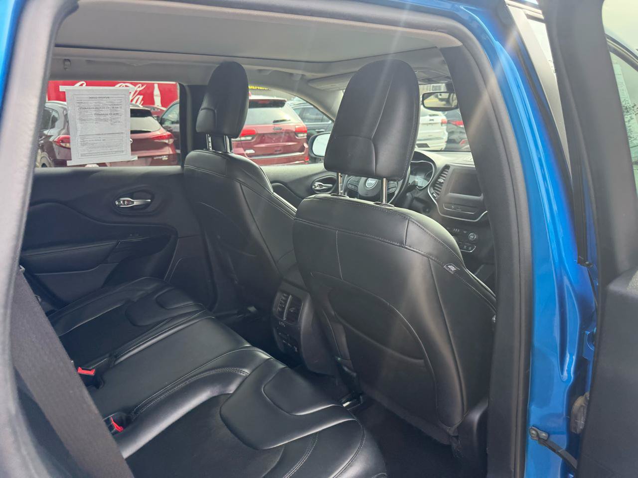 Used 2020 Jeep Cherokee Latitude Plus AWD/4WD image 39