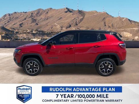 Used 2025 Jeep Compass Trailhawk AWD/4WD image 2
