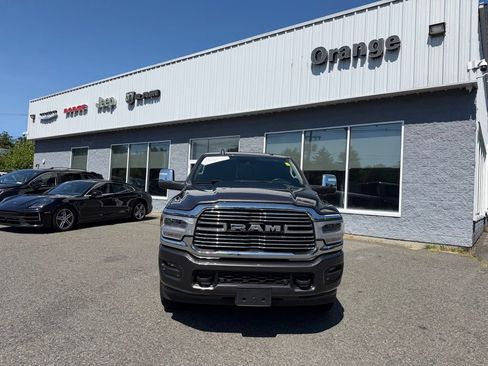 Used 2024 RAM 2500 Laramie w/ Safety Group AWD/4WD image 8