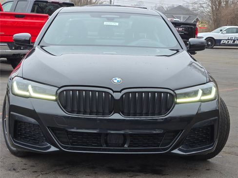 Used 2022 BMW 530i xDrive w/ M Sport Package AWD/4WD image 3
