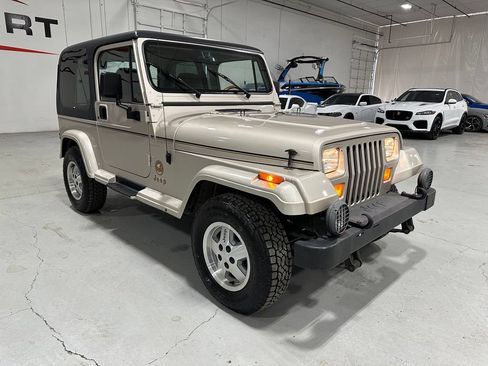 Used 1995 Jeep Wrangler Sahara AWD/4WD image 7