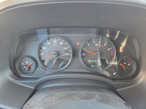 Used 2011 Jeep Compass Latitude AWD/4WD image 12