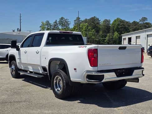 Used 2024 Chevrolet Silverado 3500 LT AWD/4WD image 3