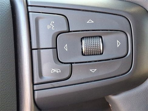 Certified 2024 GMC Sierra 1500 AT4 w/ AT4 Preferred Package image 18