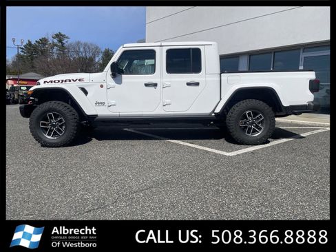 New 2026 Jeep Gladiator Mojave image 2