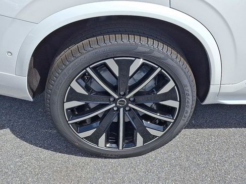 Used 2026 Volvo XC90 B6 Plus w/ Protection Package AWD/4WD image 5