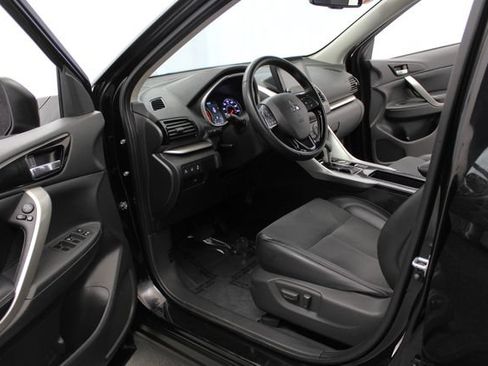 Used 2024 Mitsubishi Eclipse Cross SEL AWD/4WD image 17