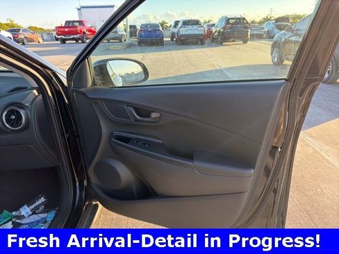 Used 2022 Hyundai Kona SEL image 16