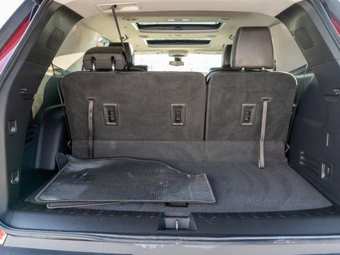 Used 2021 Chevrolet Traverse RS image 8