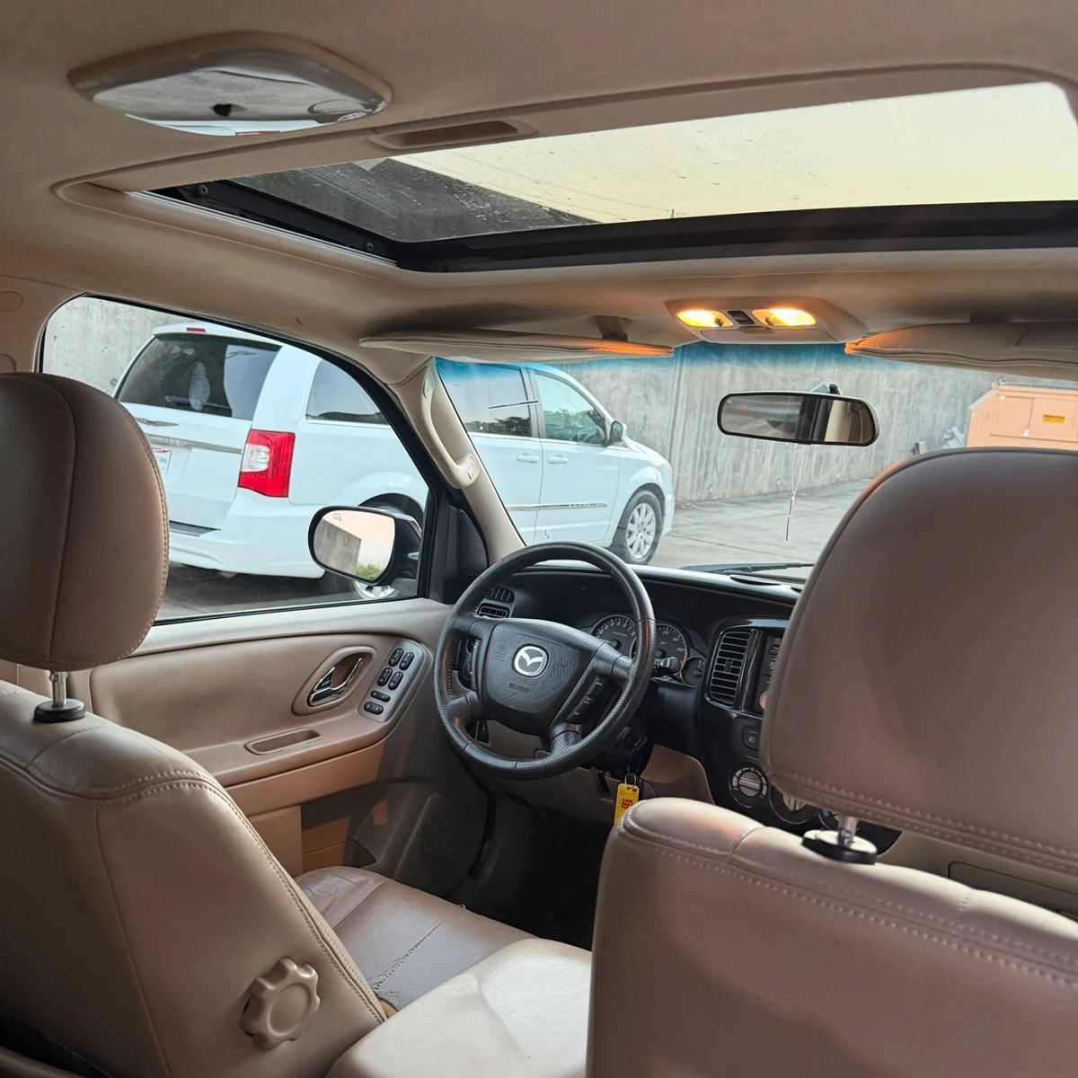 Used 2005 MAZDA Tribute s FWD image 16