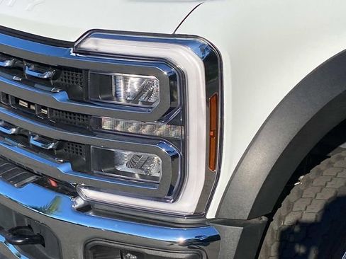 Used 2025 Ford F450 Lariat AWD/4WD image 5