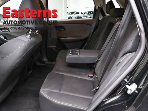 Used 2023 Nissan Rogue S AWD/4WD image 22