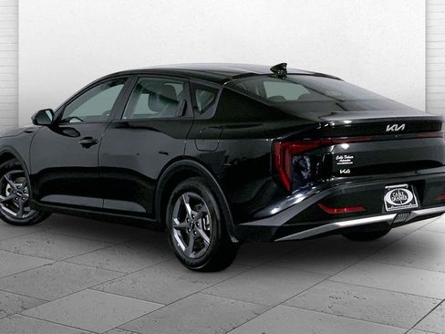 Used 2025 Kia K4 FWD image 11