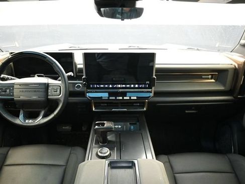 Used 2024 GMC Hummer EV 3X AWD/4WD image 18
