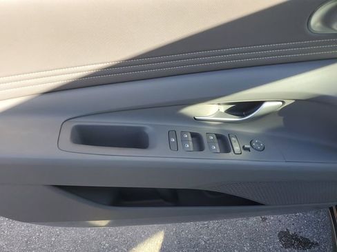 New 2026 Hyundai Elantra Sport FWD image 19