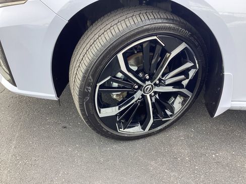 Used 2025 Nissan Altima 2.5 SR image 21