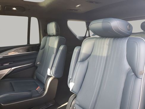 New 2026 Cadillac Escalade IQL Sport 2 AWD/4WD image 21