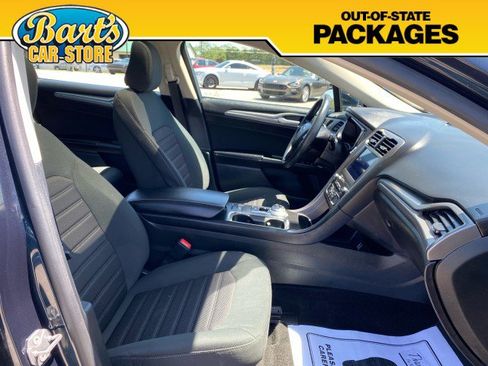 Used 2020 Ford Fusion SE FWD image 14