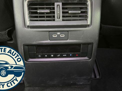 Used 2024 MAZDA CX-90 3.3 Turbo w/ Preferred Plus image 32