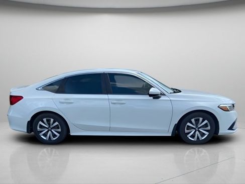 Used 2022 Honda Civic LX image 5