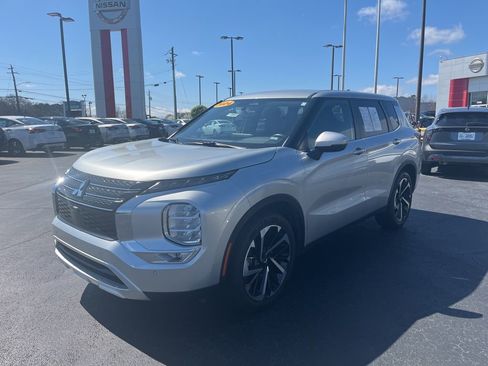 Used 2024 Mitsubishi Outlander image 7