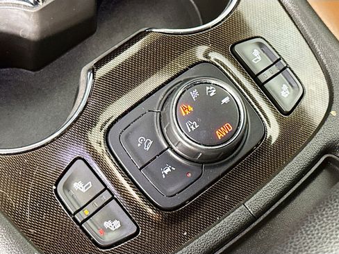 Used 2020 GMC Acadia AT4 w/ Driver Alert Package II image 22