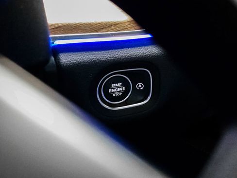 Used 2020 Mercedes-Benz GLE 350 4MATIC image 27