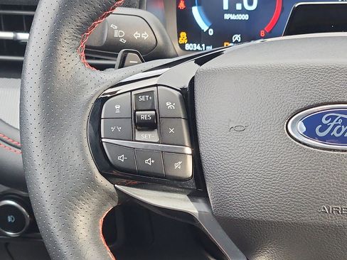 Used 2025 Ford Explorer ST image 15