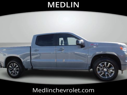 Used 2025 Chevrolet Silverado 1500 RST AWD/4WD image 8