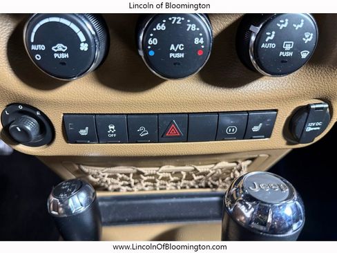 Used 2012 Jeep Wrangler Unlimited Sahara w/ Connectivity Group image 39